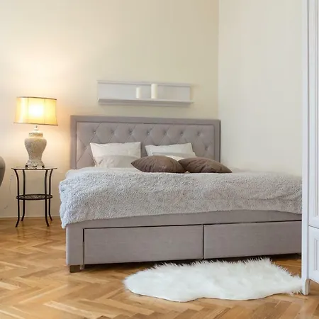 Apartment Charles Centre